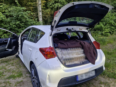 Toyota załadowana białoruskimi papierosami 