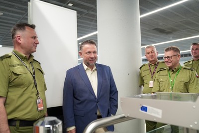 Wizyta Ministra Spraw Wewnętrznych i Administracji w Placówce Straży Granicznej Warszawa-Okęcie Wizyta Ministra Spraw Wewnętrznych i Administracji w Placówce Straży Granicznej Warszawa-Okęcie