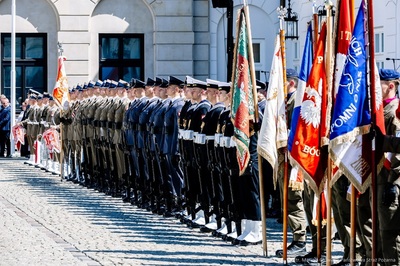 Dzień Flagi Rzeczypospolitej Polskiej Dzień Flagi Rzeczypospolitej Polskiej