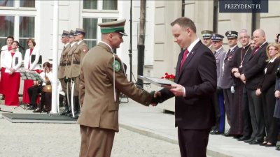 Flaga Rzeczypospolitej Polskiej dla Karpackiego Oddziału SG 