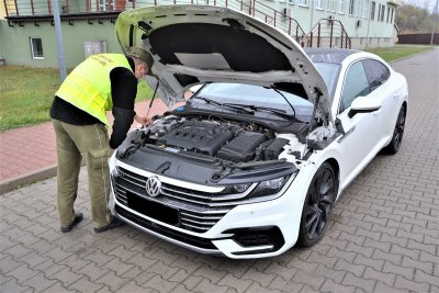 Poszukiwany samochód nie wyjechał z Polski 