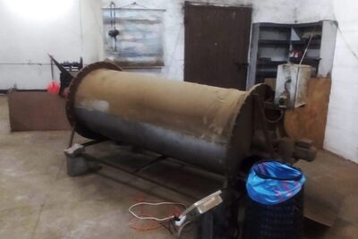 Zabezpieczona linią technologiczną do przetwarzania suszu 