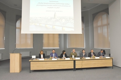 Płk SG A. Olejnik Zastępca Dyrektora Zarządu Operacyjno-Śledczego KGSG uczestniczy w seminarium 