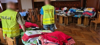 Funkcjonariusze SG i Policji zabezpieczają nielegalny towar 