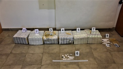 Ujawnione paczki z papierosami 