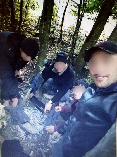 Obywatele Tadżykistanu po przekroczeniu granicy 