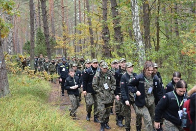 Rajd pieszy funkcjonariuszy SG, służb mundurowych, sił zbrojnych oraz młodzieży szkolnej szlakiem Zgrupowania KOP 