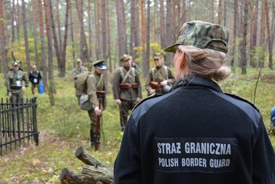 Rajd pieszy funkcjonariuszy SG, służb mundurowych, sił zbrojnych oraz młodzieży szkolnej szlakiem Zgrupowania KOP 