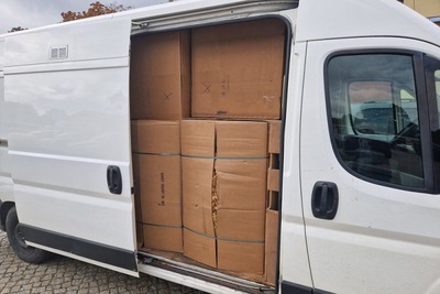 Zabezpieczony pojazd z tytoniem 