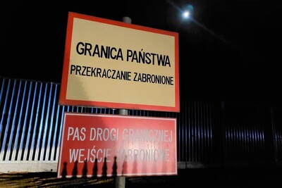 znak z napisem granica państwa przekraczanie zabronione 