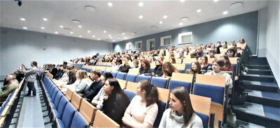 Prezentacja kampanii społecznej: „Galeria AntyModernSlavery” 