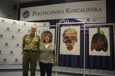 Prezentacja kampanii społecznej: „Galeria AntyModernSlavery” 