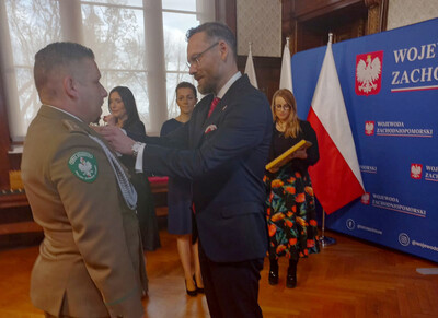 Odznaczenie Brązowym Krzyżem Zasługi chor. SG Marcina Owczarka 