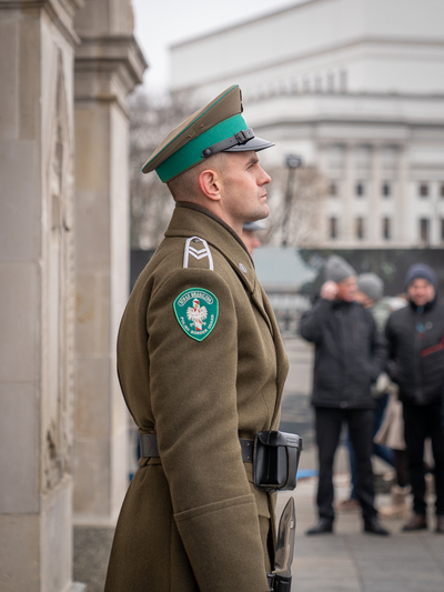 Uroczysta zmiana posterunku honorowego przy Grobie Nieznanego Żołnierza 