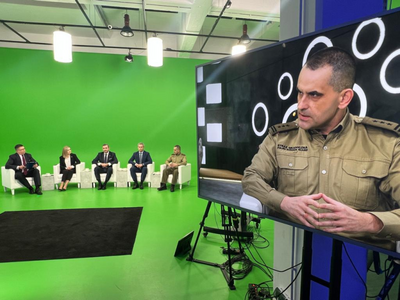 płk SG Artur Żukowski w debacie „Porozmawiajmy o Środowisku” 