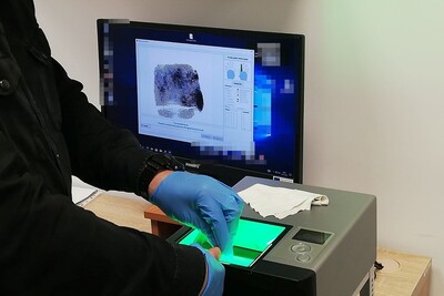 pobieranie odcisku palca 