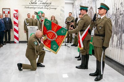 Uroczystość przejęcia obowiązków przez nowego zastępcę komendanta oddziału 