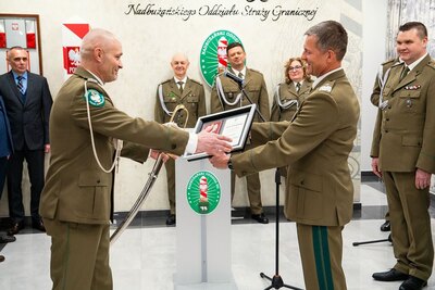 Uroczystość przejęcia obowiązków przez nowego zastępcę komendanta oddziału 