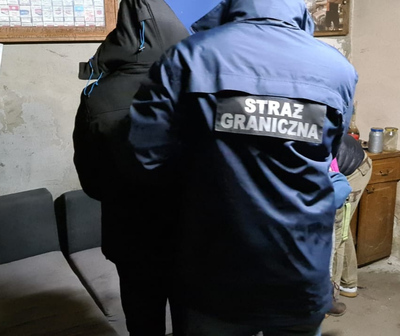 Funkcjonariusz SG zatrzymuje handlarza narkotyków 