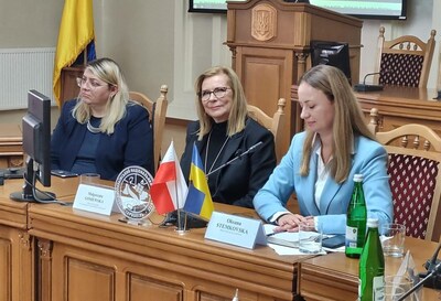 Polska pomoc na rzecz walczącej Ukrainy pod patronatem wicemarszałek Sejmu Małgorzaty Gosiewskiej 