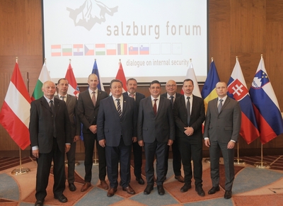 Uczestnicy spotkania Szefów Służb Granicznych Państw Forum Salzburg 