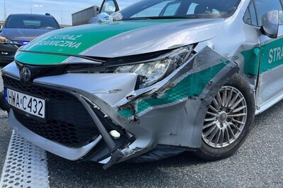 Uszkodzony samochód SG 