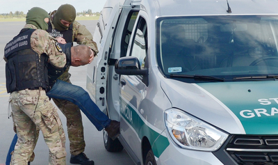 Funkcjonariusze SG zatrzymują poszukiwanego obywatela Niemiec 