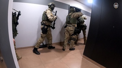 Otwarcie drzwi mieszkania osoby zatrzymanej 