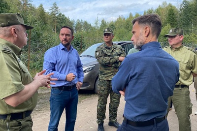 Wizyta Wiceministra SWiA i Komendanta Głównego SG na Podlasiu. 