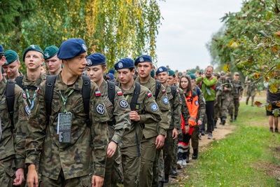 Uczestnicy marszu szlakiem KOP. 