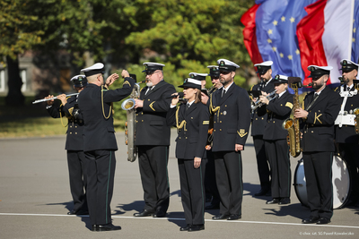 Orkiestra Morskiego Oddziału Straży Granicznej podczas uroczystości w WSSG w Koszalinie. Orkiestra Morskiego Oddziału Straży Granicznej podczas uroczystości w WSSG w Koszalinie.