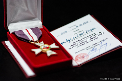 Jubileusz 30-lecia restytucji Prawosławnego Ordynariatu Wojska Polskiego „Medal 30-lecia restytucji Prawosławnego Ordynariatu Wojska Polskiego” wręczony gen. dyw. SG Robertowi Baganowi