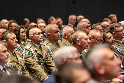 Jubileusz 30-lecia restytucji Prawosławnego Ordynariatu Wojska Polskiego Komendanci OSG i Zastępca Komendanta CSSG pośród innych gości