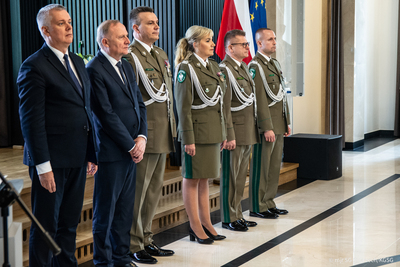 Uroczystość z okazji Narodowego Święta Niepodległości w Komendzie Głównej Straży Granicznej Zdjęcie Kadry Kierownicze Straży Granicznej i Ministrów Spraw Wewnętrznych i Administracji