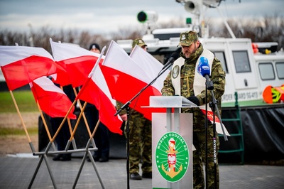 Kapelan MOSG ks. kmdr ppor. SG Andrzej Szpura. Fot. Piotr Kurasz Kapelan MOSG ks. kmdr ppor. SG Andrzej Szpura. Fot. Piotr Kurasz