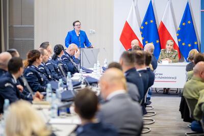 Sekretarz Stanu w Ministerstwie Edukacji Narodowej Katarzyna Lubnauer przemawia podczas konferencji w MSWiA Sekretarz Stanu w Ministerstwie Edukacji Narodowej Katarzyna Lubnauer przemawia podczas konferencji w MSWiA