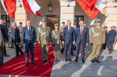 Uczestnicy uroczystości wręczenia nominacji generalskich. fot. Piotr Niemiec/NwOSG Uczestnicy uroczystości wręczenia nominacji generalskich. fot. Piotr Niemiec/NwOSG