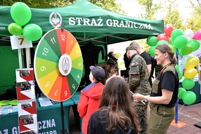 Straż Graniczna na kosmicznym Dniu Dziecka 
