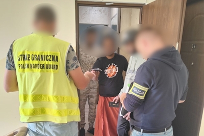 Kontrola legalności pobytu cudzoziemców przez funkcjonariuszy Straży Granicznej i Policji 