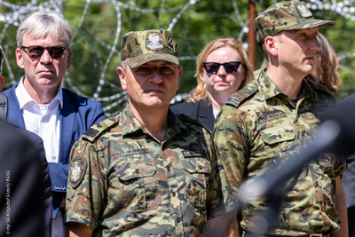 Szefowie resortów spraw wewnętrznych Polski i Niemiec na granicy z Białorusią 