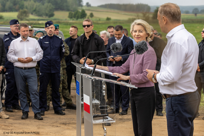 Szef polskiego rządu i Przewodnicząca Komisji Europejskiej z wizytą na granicy 