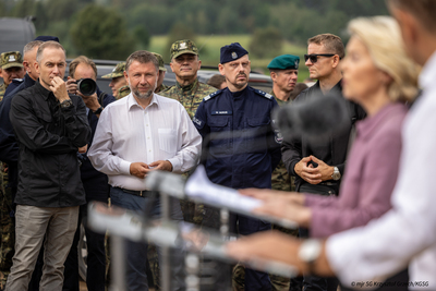 Szef polskiego rządu i Przewodnicząca Komisji Europejskiej z wizytą na granicy 