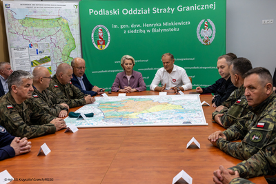 Szef polskiego rządu i Przewodnicząca Komisji Europejskiej z wizytą na granicy 