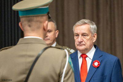 Wyróżnienia i awanse z okazji Święta Niepodległości 