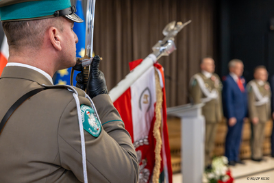 Wyróżnienia i awanse z okazji Święta Niepodległości 