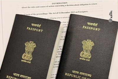 Dwa paszporty obywateli Indii Dwa paszporty obywateli Indii