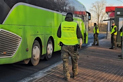 Tymczasowe kontrole graniczne trwają już pół roku Tymczasowe kontrole graniczne trwają już pół roku