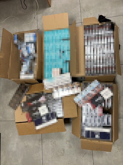 Nielegalne papierosy w garażu 