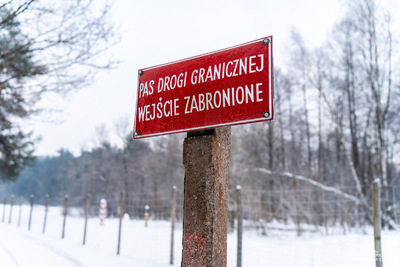 Znak pas drogi granicznej wejście zabronione Znak pas drogi granicznej wejście zabronione