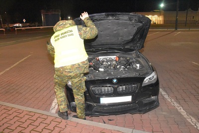 BMW z fałszywym numerem VIN odzyskane przez Straż Graniczną BMW z fałszywym numerem VIN odzyskane przez Straż Graniczną
